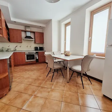 Апартаменти Kunigiskiu Apartamentai Паланга